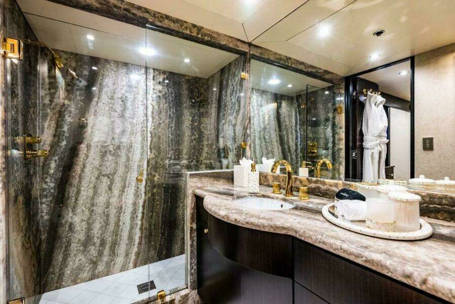 GUEST ENSUITE