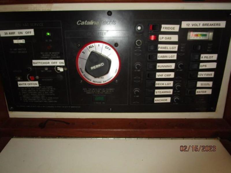28' Catalina electrical panel