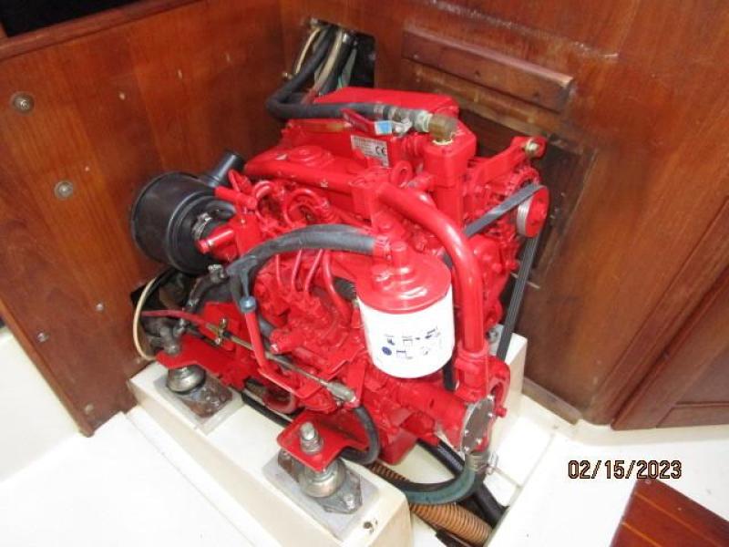28' Catalina auxiliary