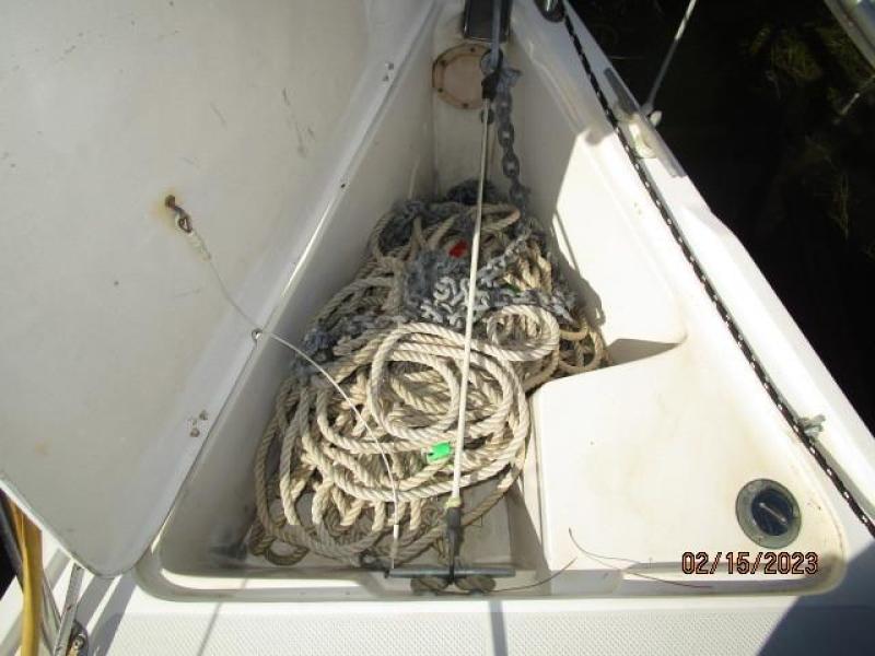 28' Catalina anchor chain locker open