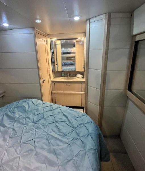 1999 Bayliner 4087