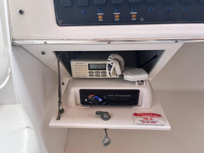 1999 Bayliner 4087