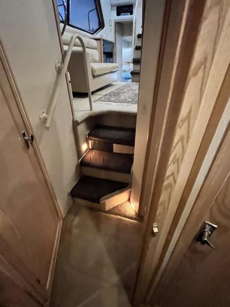 1999 Bayliner 4087