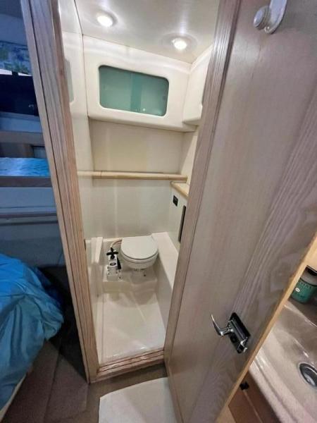 1999 Bayliner 4087