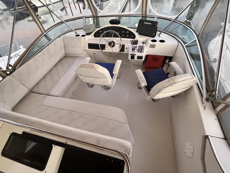 1999 Bayliner 4087