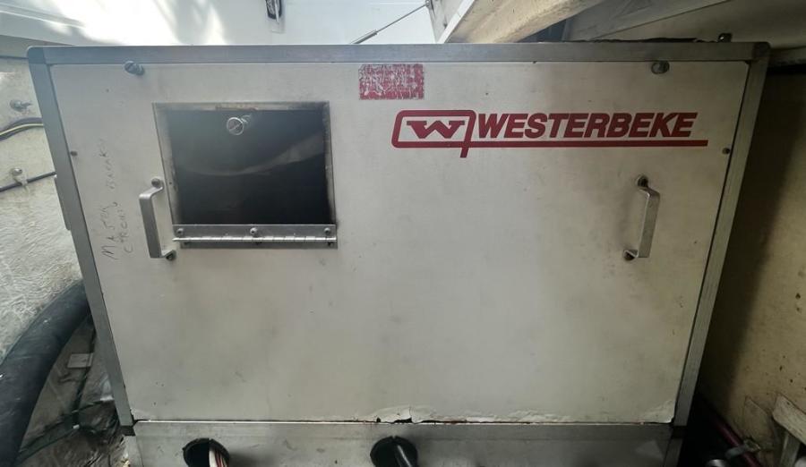 1999 Bayliner 4087