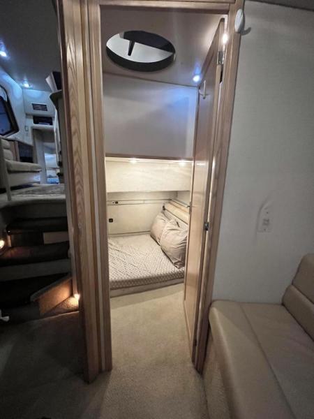1999 Bayliner 4087