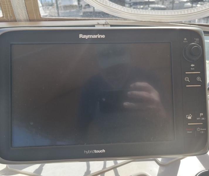 1999 Bayliner 4087