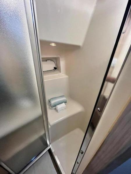 1999 Bayliner 4087