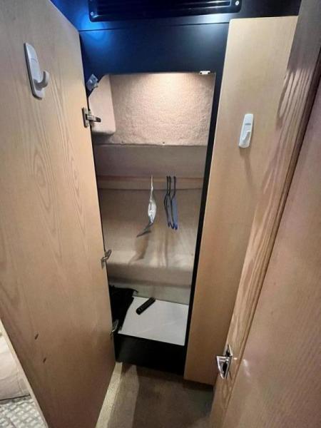 1999 Bayliner 4087