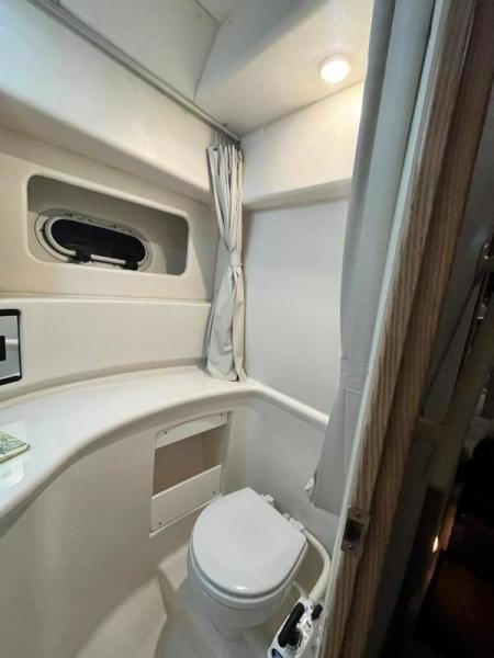 1999 Bayliner 4087