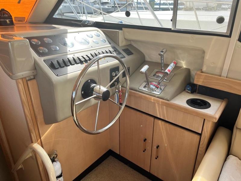 1999 Bayliner 4087
