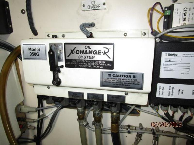 43' Mainship oil change system