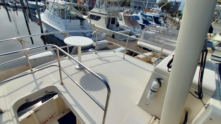 2008 Mainship 400 Expedition