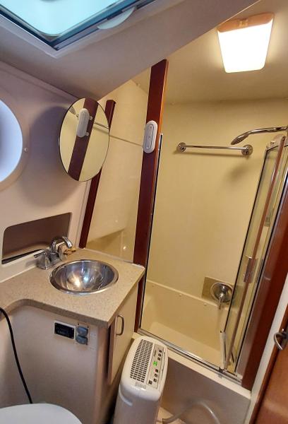 2008 Mainship 400 Expedition