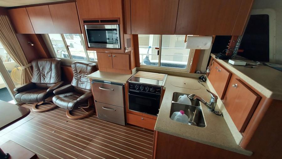 2008 Mainship 400 Expedition