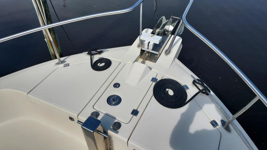 2008 Mainship 400 Expedition