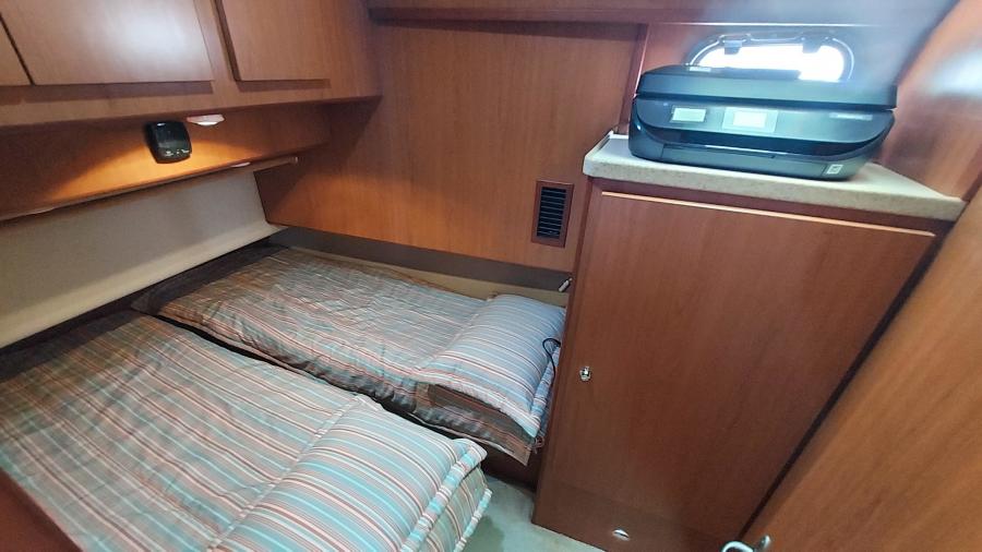 2008 Mainship 400 Expedition