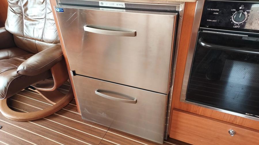 2008 Mainship 400 Expedition