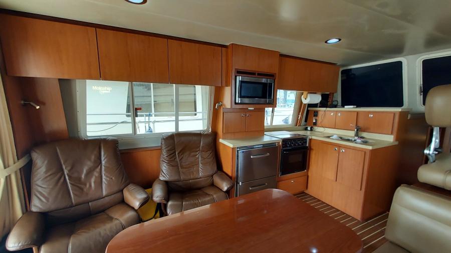 2008 Mainship 400 Expedition
