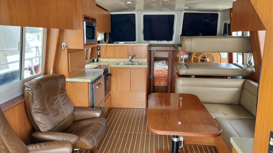 2008 Mainship 400 Expedition