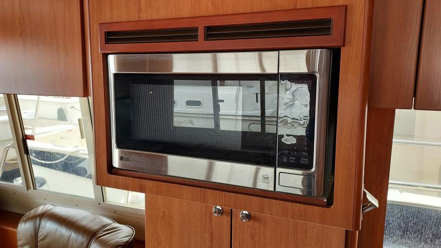 2008 Mainship 400 Expedition