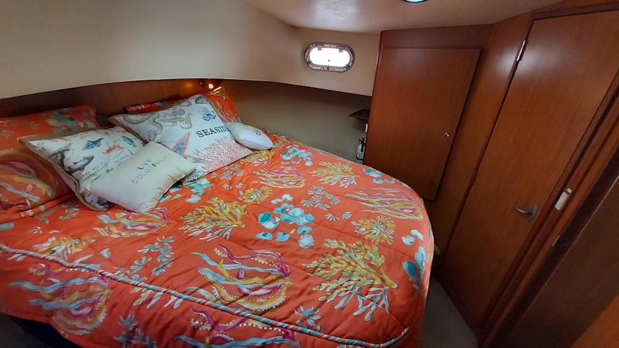 2008 Mainship 400 Expedition