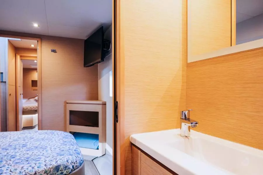 Leelou 44ft Fountaine Pajot Yacht For Sale
