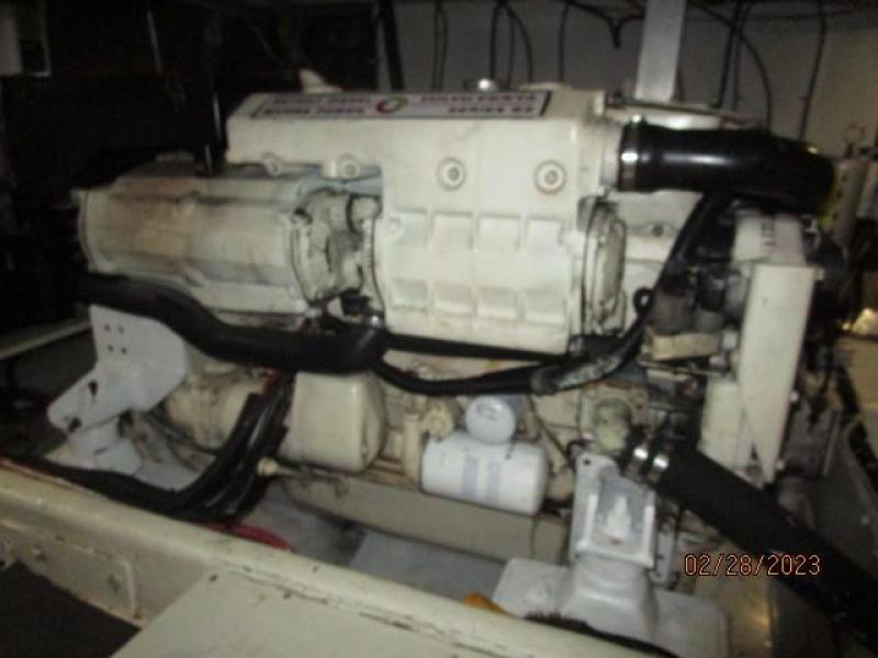 48' Navigator port main engine
