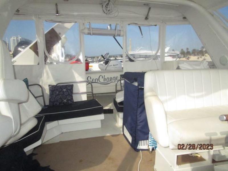 48' Navigator flybridge aft