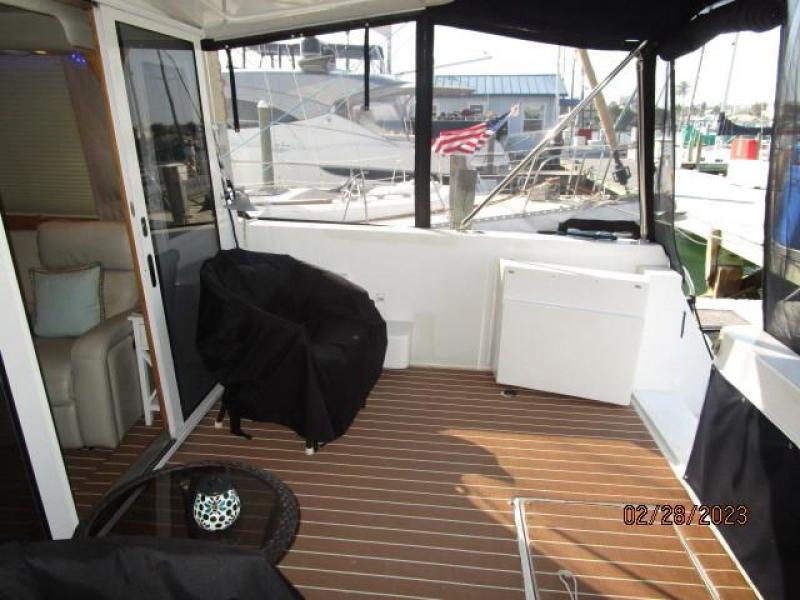 48' Navigator aftdeck starboard