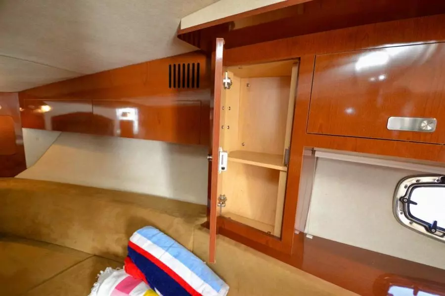 2011 Sea Ray 310 Sundancer