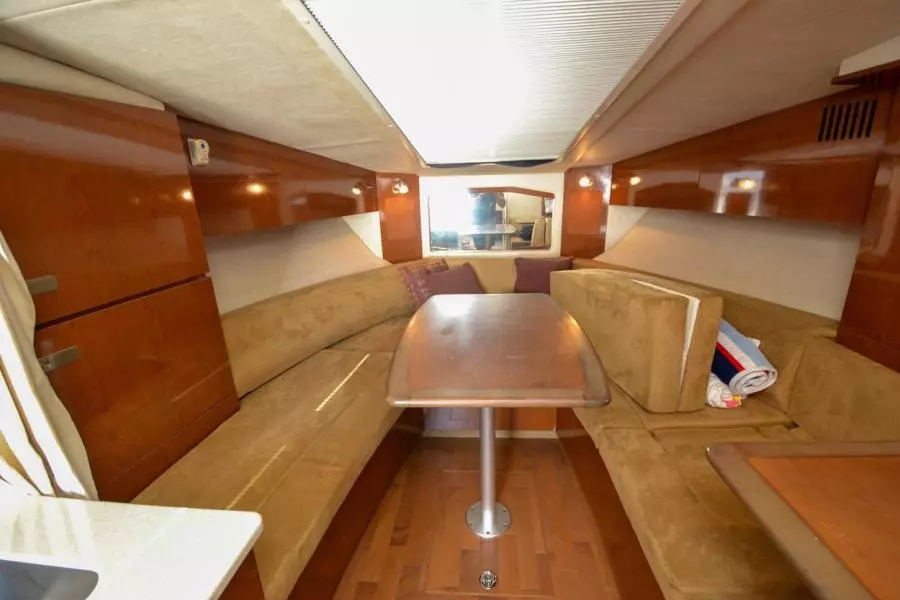 2011 Sea Ray 310 Sundancer