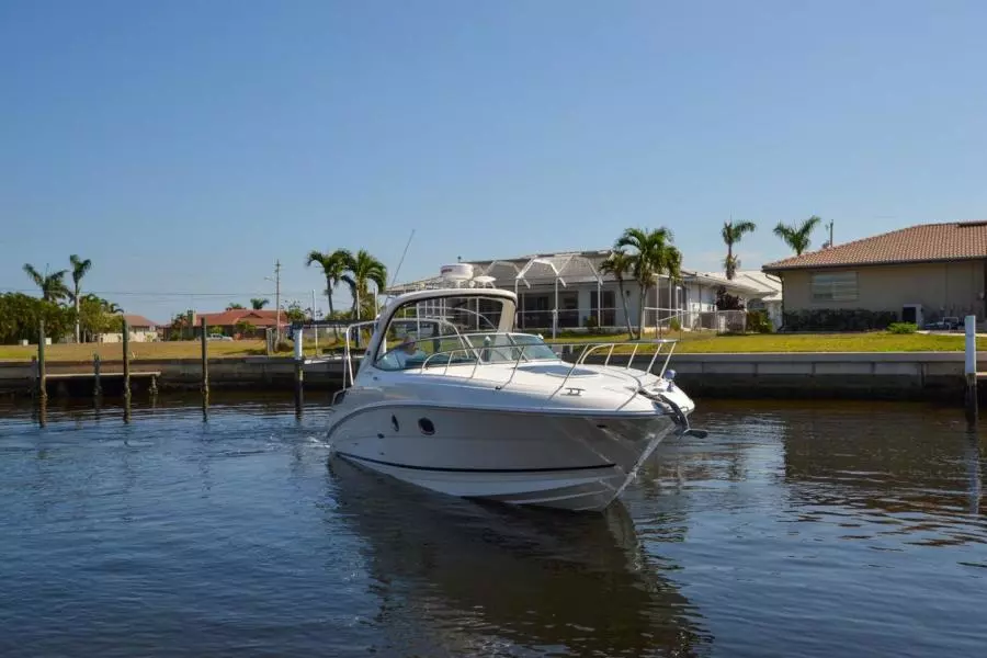 2011 Sea Ray 310 Sundancer