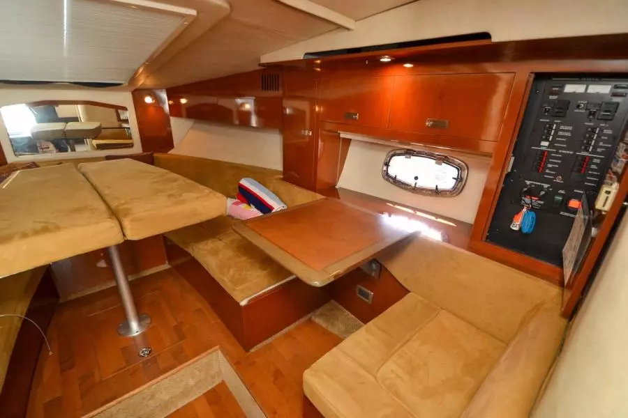 2011 Sea Ray 310 Sundancer