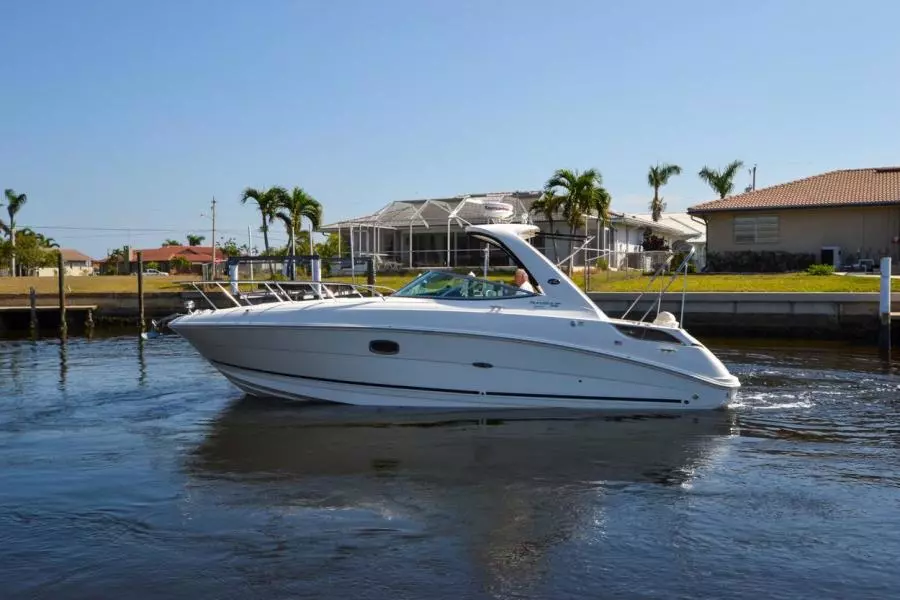 2011 Sea Ray 310 Sundancer