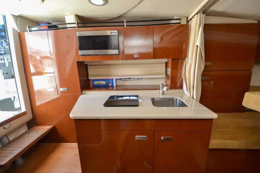 2011 Sea Ray 310 Sundancer