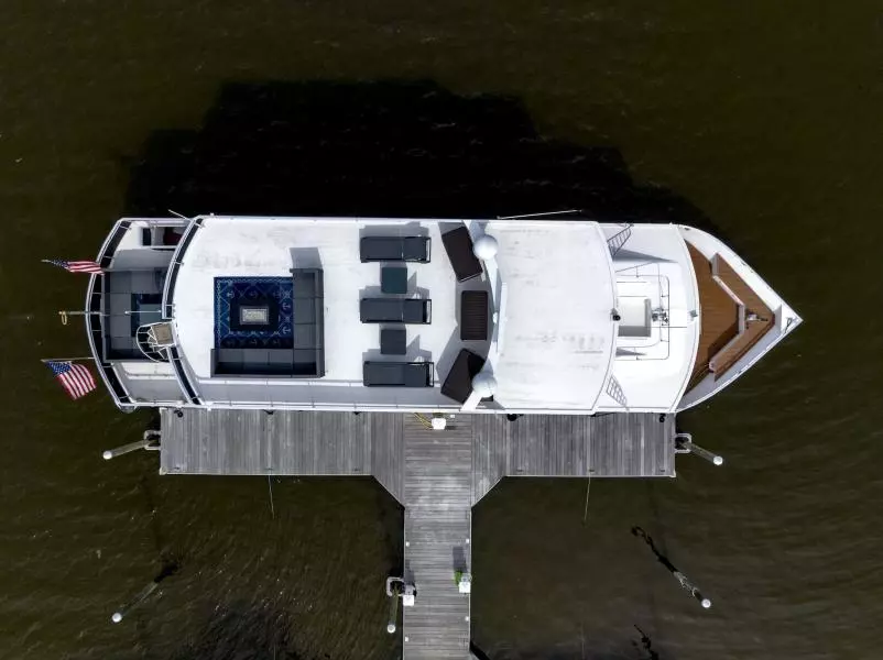 2008 Fantasy 82 Coastal Yacht