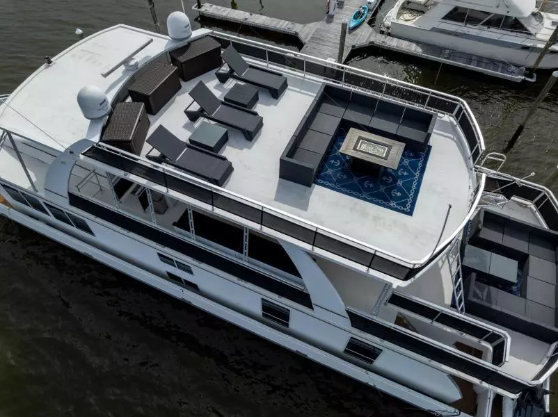 2008 Fantasy 82 Coastal Yacht