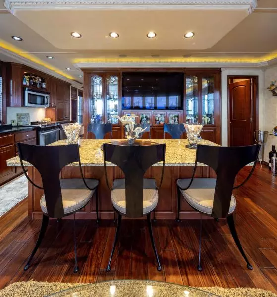 2008 Fantasy 82 Coastal Yacht