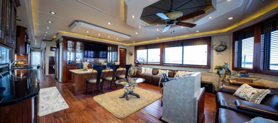 2008 Fantasy 82 Coastal Yacht