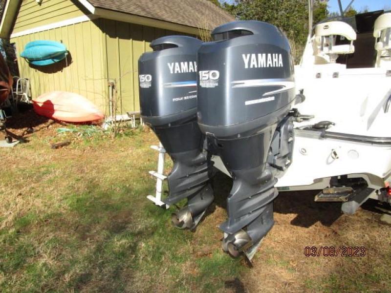 25' Triton outboards2