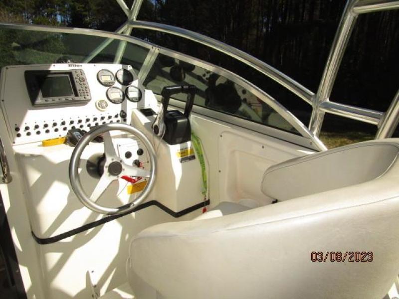 25' Triton helm1