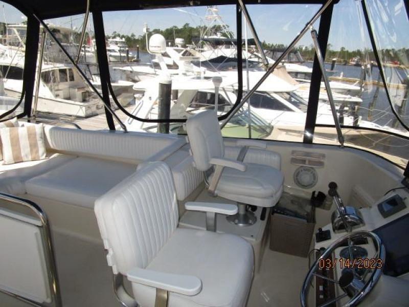40' Mainship flybridge port