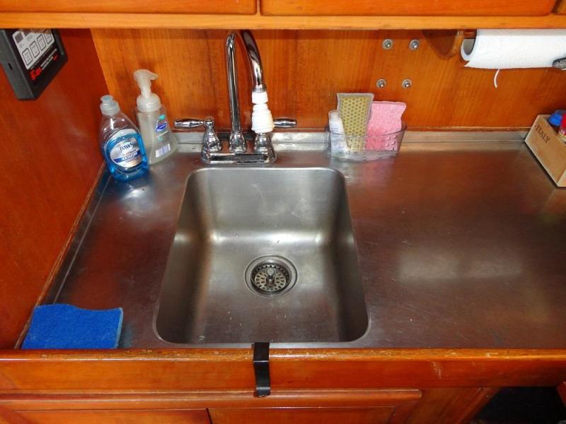 32' Eagle galley sink