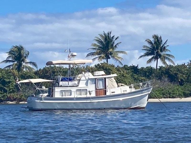 32' Eagle starboard profile2