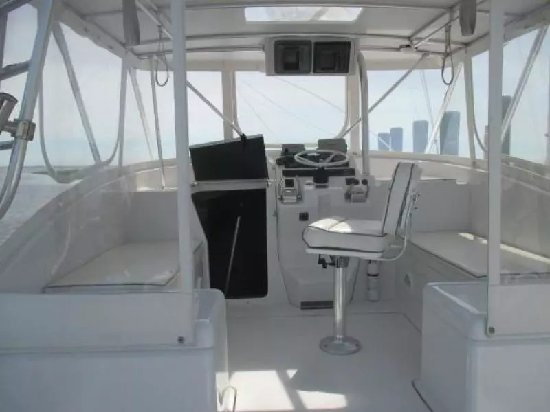 1999 Luhrs 29 Open