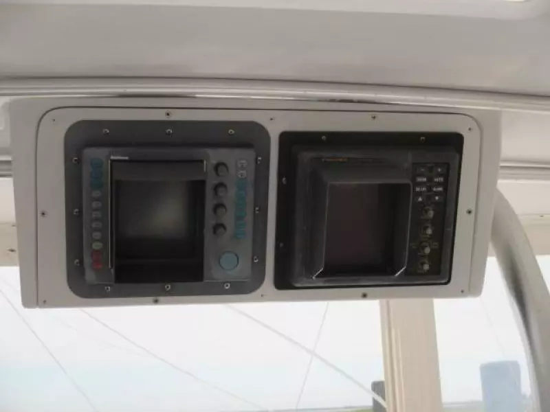 1999 Luhrs 29 Open
