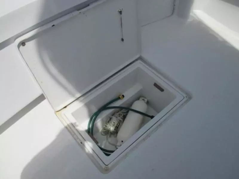 1999 Luhrs 29 Open