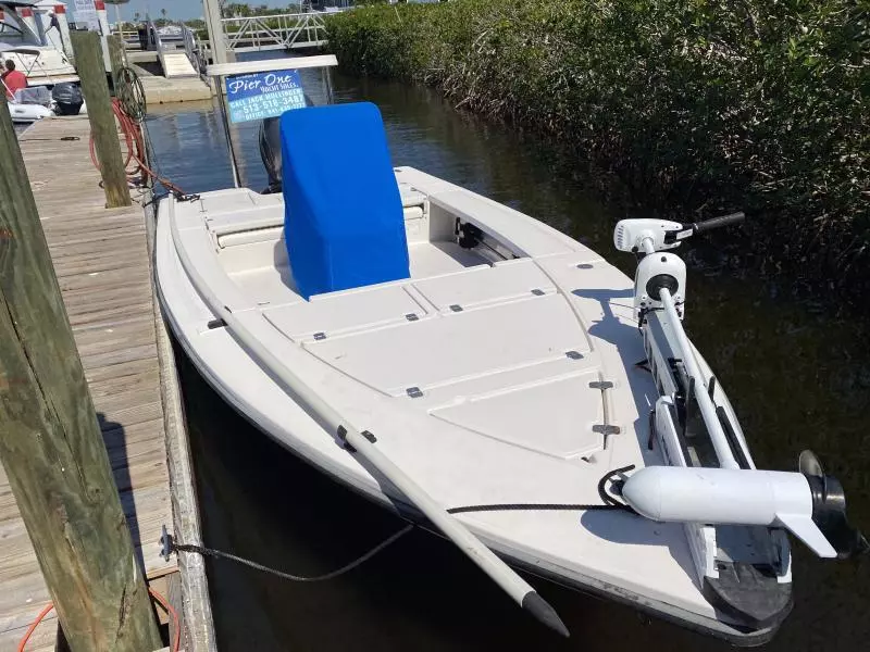 18ft Hewes Yacht For Sale